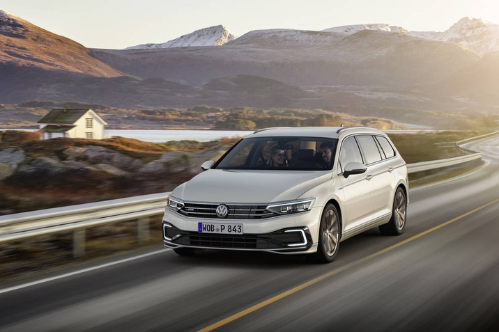 Noul Passat Darius Motors